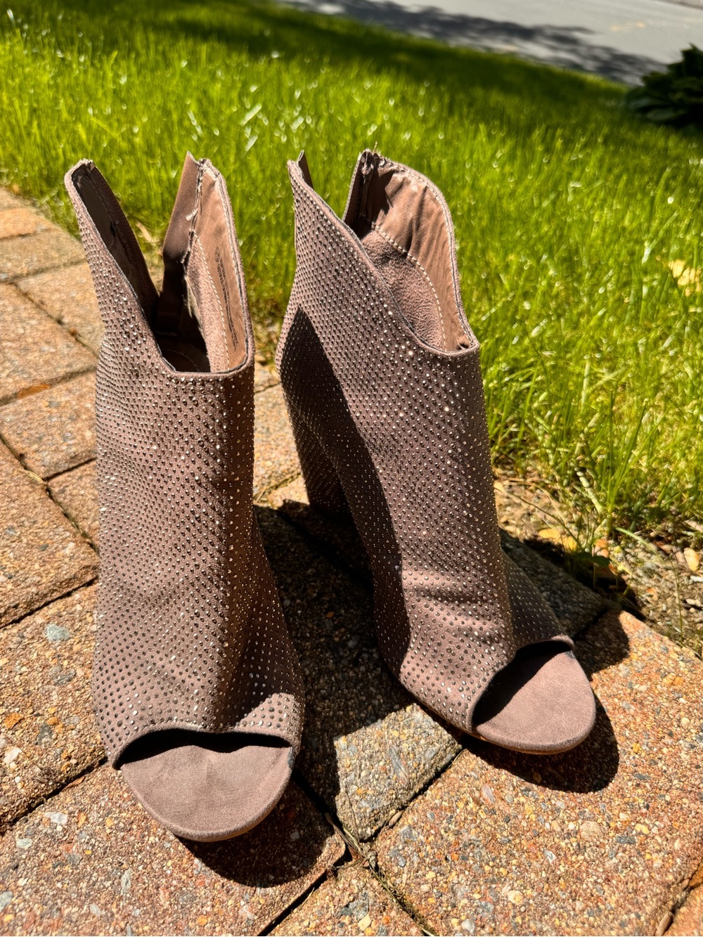 Sparkly rhinestone light tan suede zip booties.  Size 9 1/2.  3” heel.